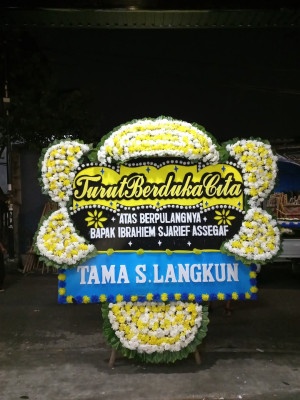 Papan Bunga Duka di Mentaya Hulu